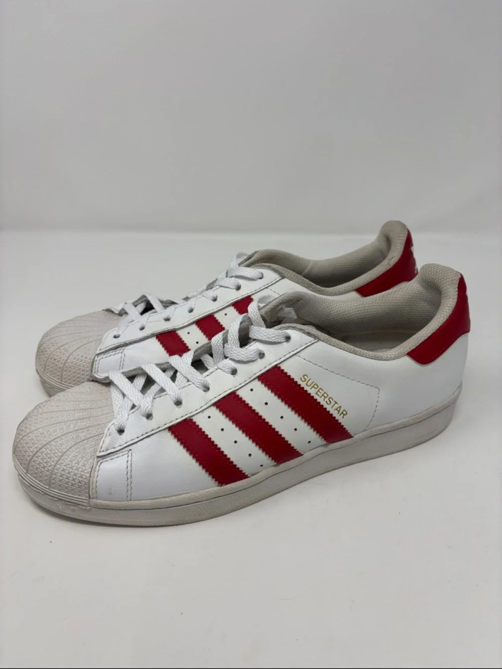 Adidas | 9 superstar Classic White Sneakers with Red Stripes